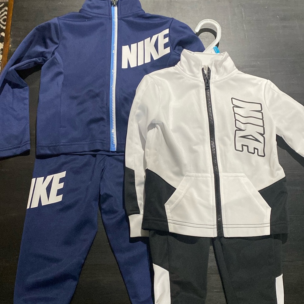 Brand new Nike toddler boy outfits, 2T